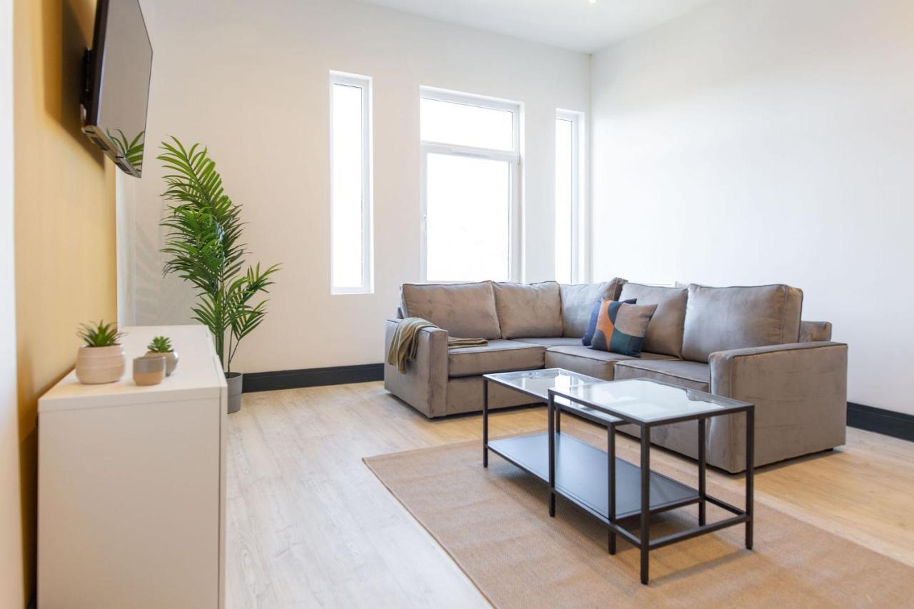The Kingsway- 2 Bedroom Central Swansea Apartments By Stayright Exterior foto