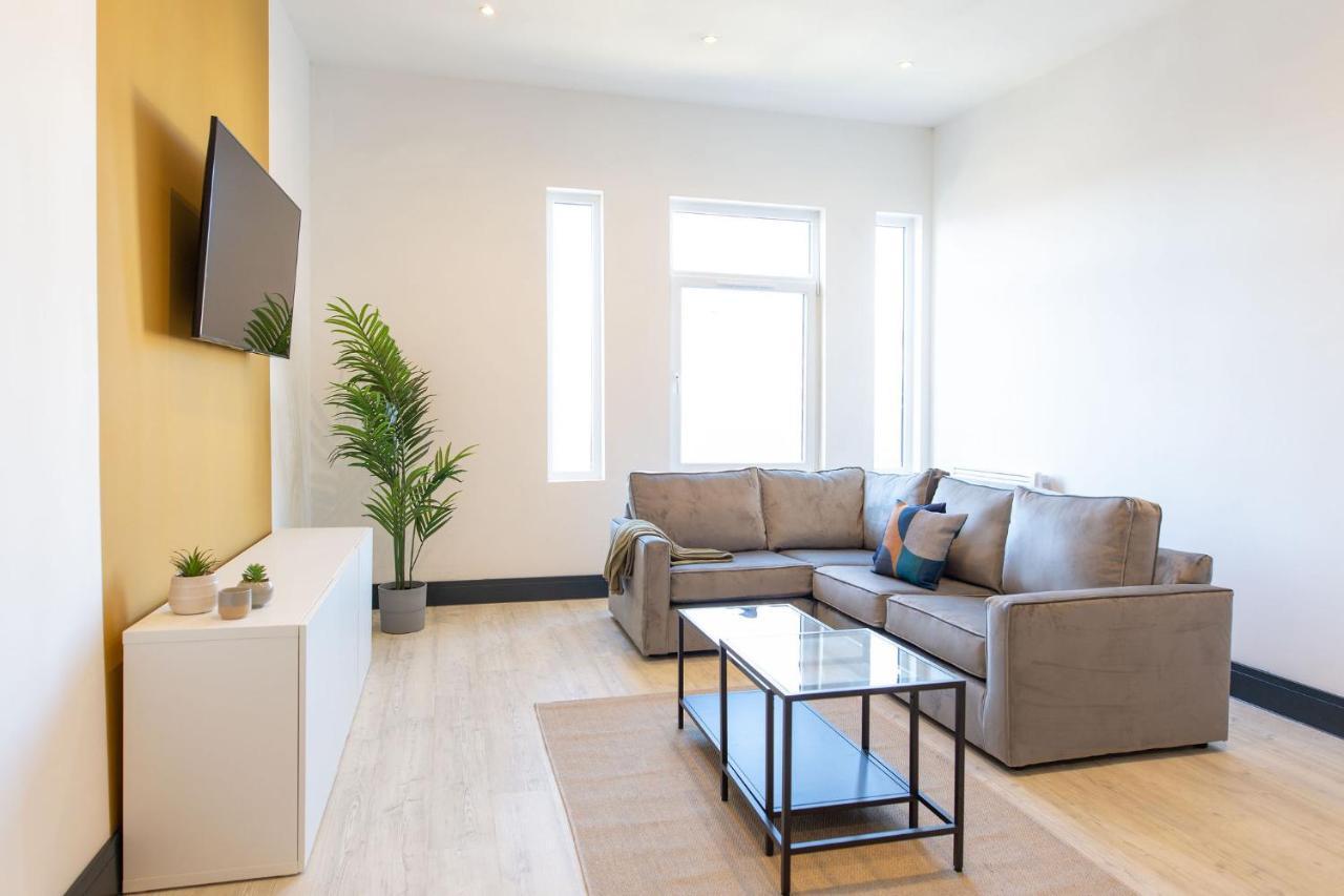 The Kingsway- 2 Bedroom Central Swansea Apartments By Stayright Exterior foto