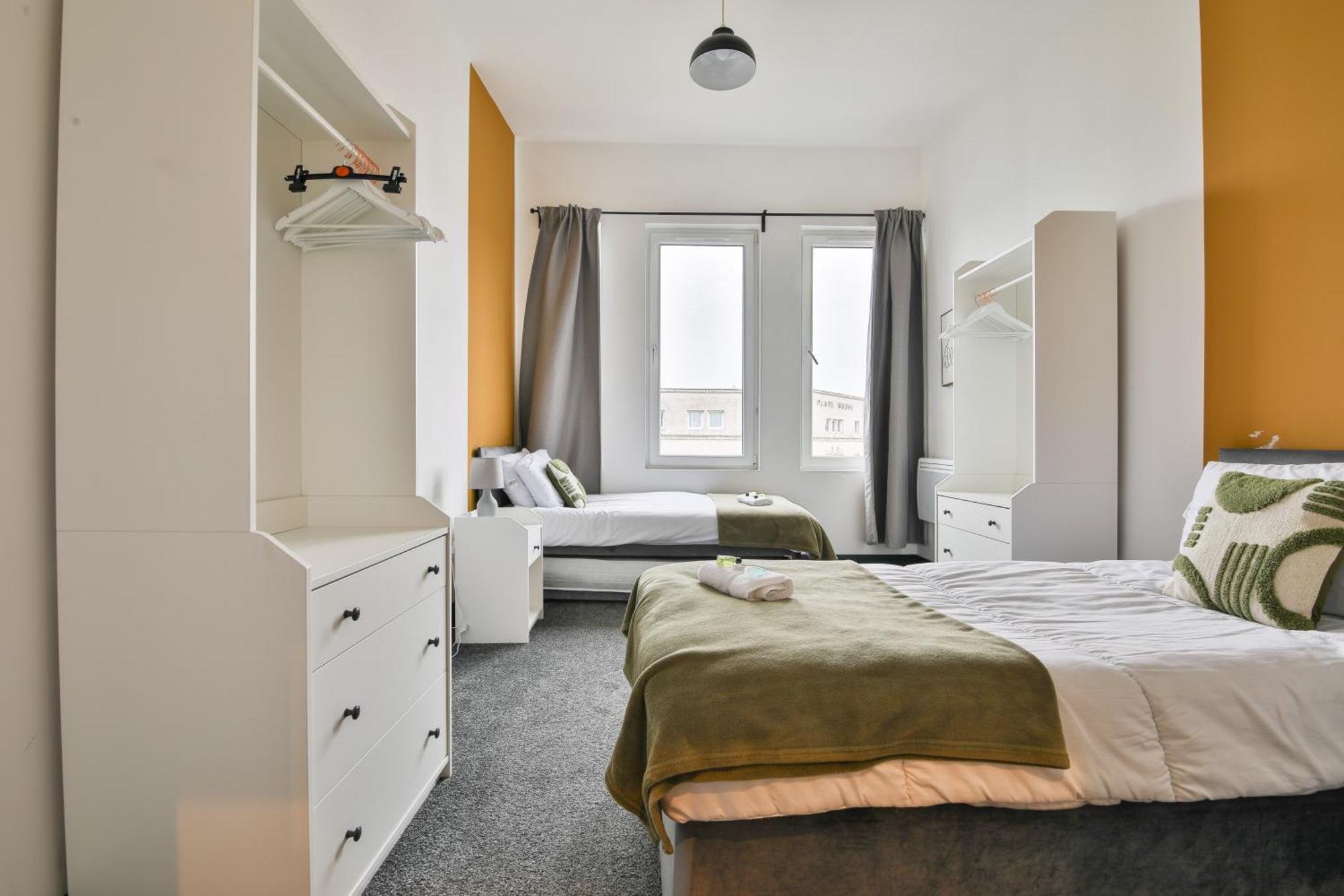 The Kingsway- 2 Bedroom Central Swansea Apartments By Stayright Exterior foto