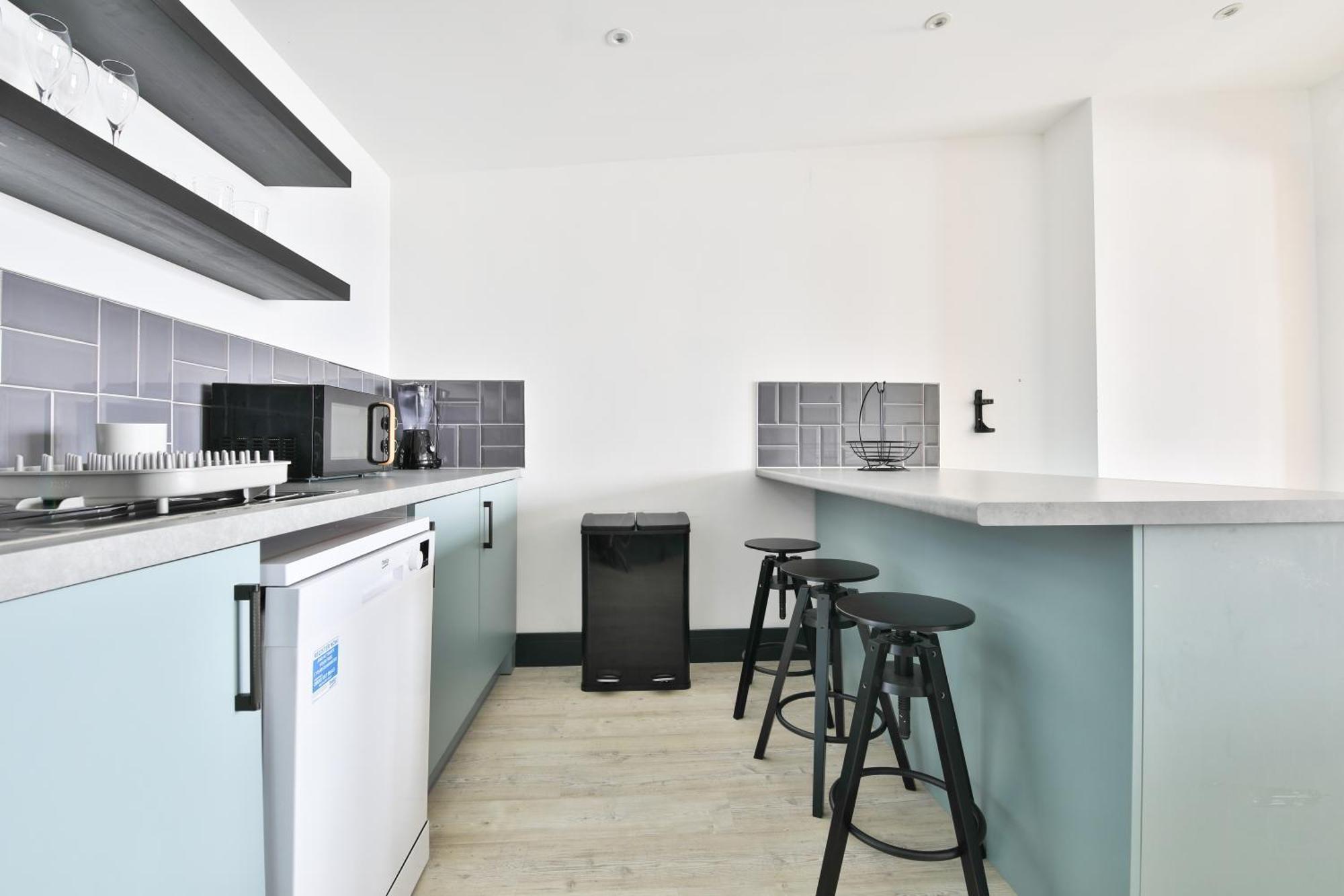 The Kingsway- 2 Bedroom Central Swansea Apartments By Stayright Exterior foto