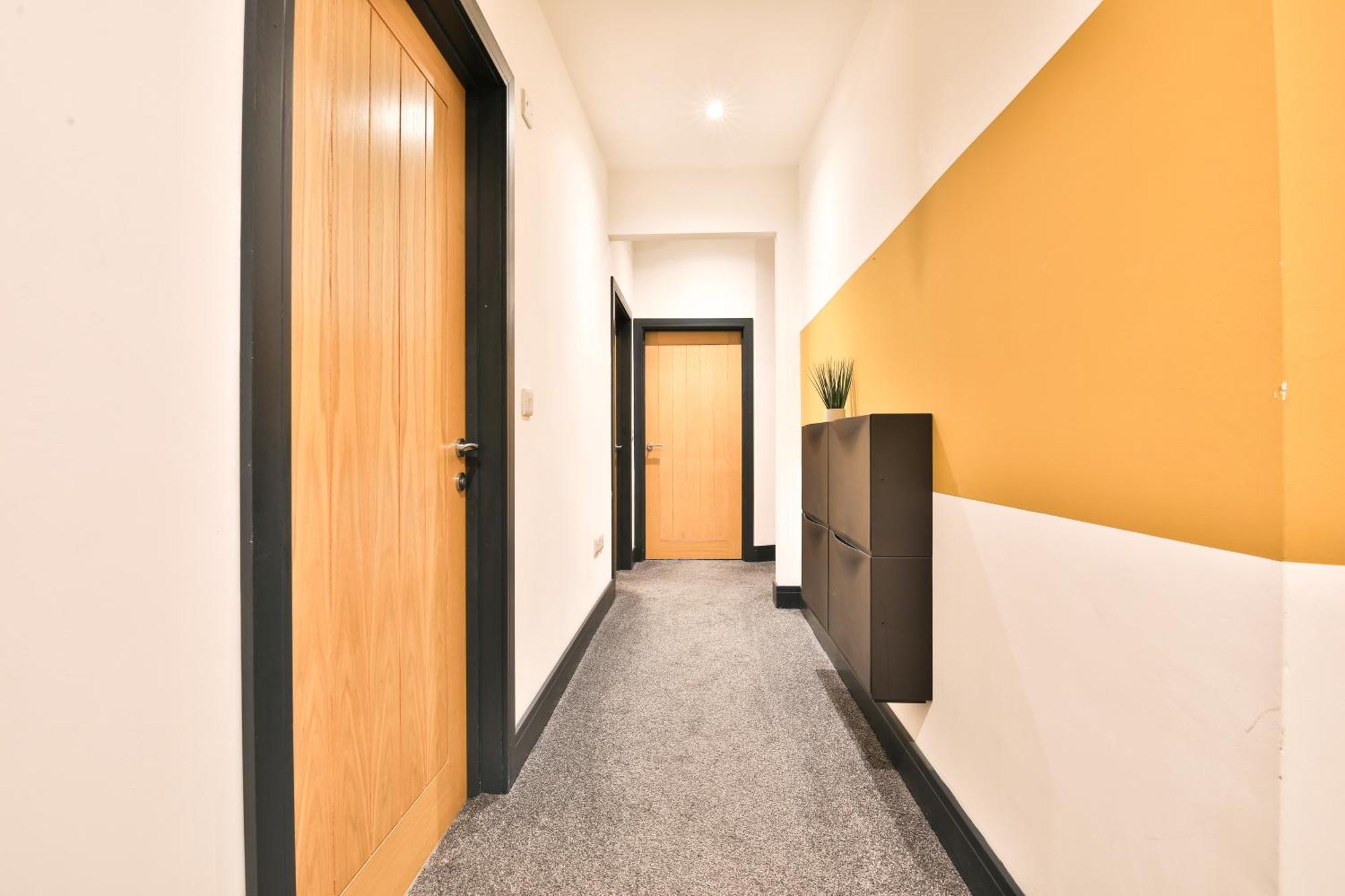The Kingsway- 2 Bedroom Central Swansea Apartments By Stayright Exterior foto